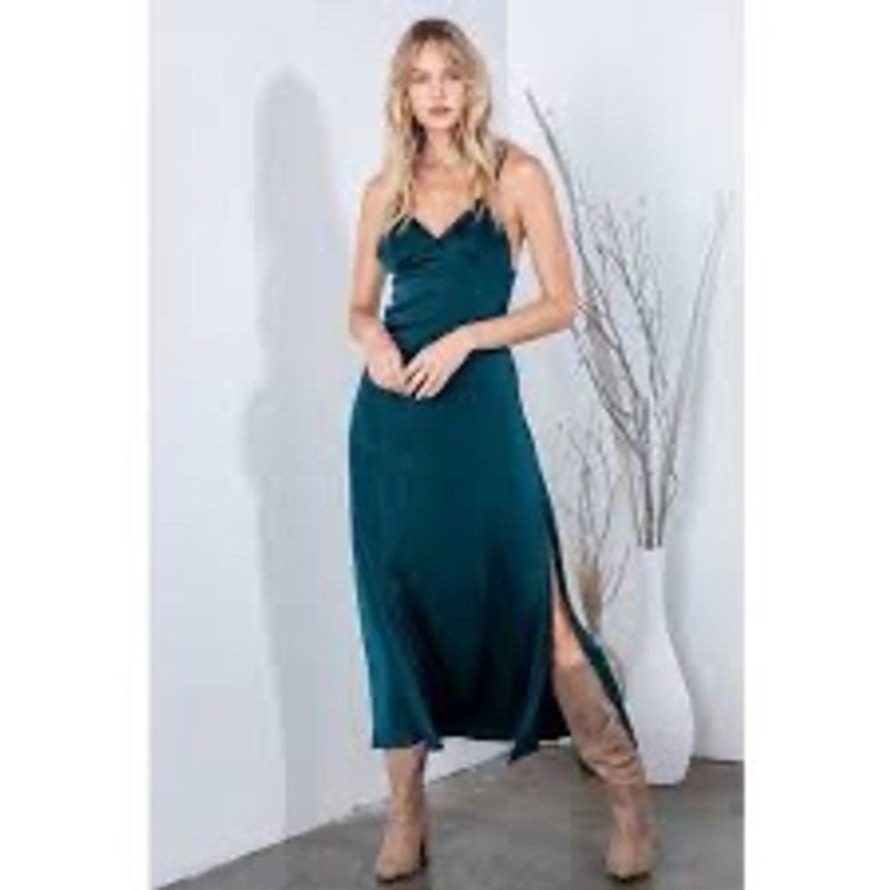 REVEROF Emerald‎ Green Satin V-Neck Maxi Satin Slip Dress Side Slit Size S